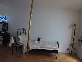 voyeurcam-celticiron-02