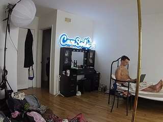 voyeurcam-celticiron-02