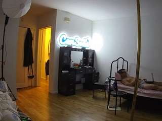 voyeurcam-celticiron-02