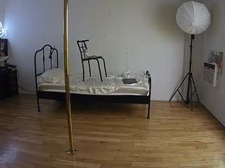 voyeurcam-celticiron-02