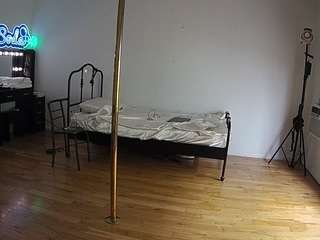 voyeurcam-celticiron-02