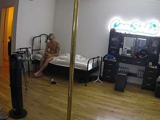 voyeurcam-celticiron-02