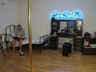 voyeurcam-celticiron-02