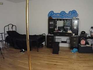 voyeurcam-celticiron-02