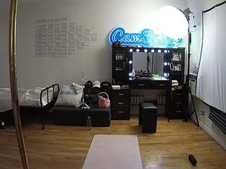 voyeurcam-celticiron-02
