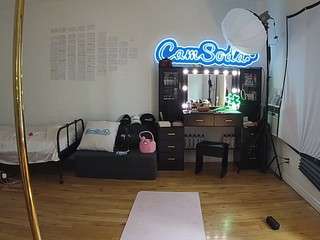 voyeurcam-celticiron-02