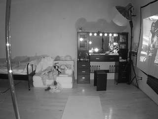 voyeurcam-celticiron-02