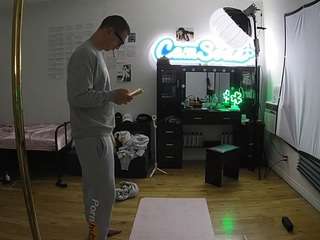 voyeurcam-celticiron-02 camsoda