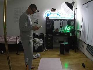 voyeurcam-celticiron-02 camsoda