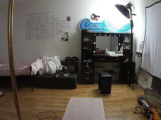 voyeurcam-celticiron-02 from CamSoda is Freechat