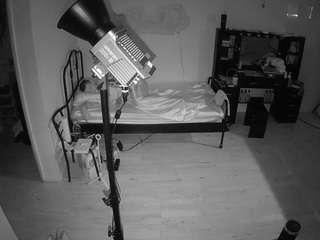 voyeurcam-celticiron-02