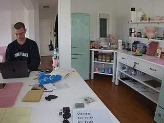 voyeurcam-celticiron-02