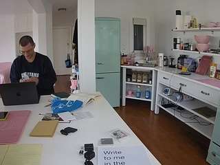 voyeurcam-celticiron-02