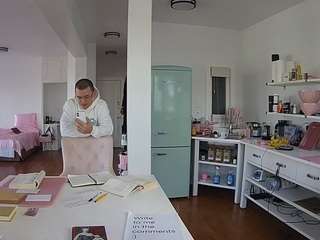 voyeurcam-celticiron-02