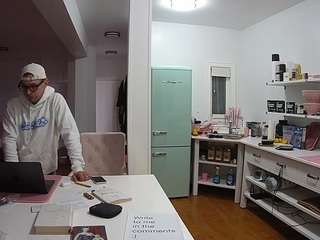 voyeurcam-celticiron-02