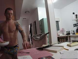 voyeurcam-celticiron-02