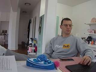 voyeurcam-celticiron-02