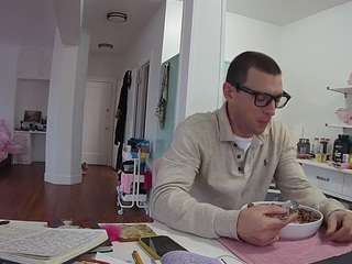 voyeurcam-celticiron-02