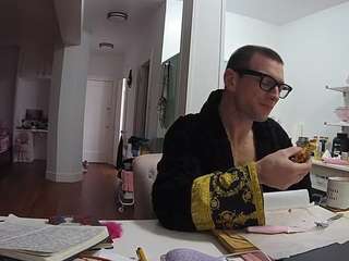 voyeurcam-celticiron-02