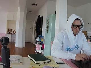 voyeurcam-celticiron-02