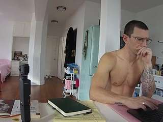 voyeurcam-celticiron-02