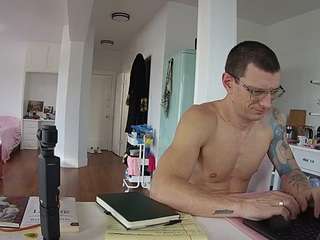 voyeurcam-celticiron-02