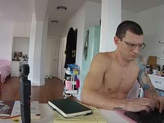 voyeurcam-celticiron-02