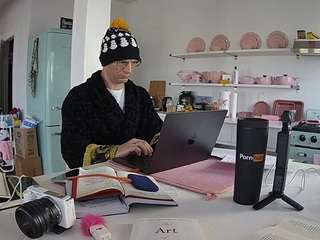 voyeurcam-celticiron-02