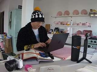 voyeurcam-celticiron-02