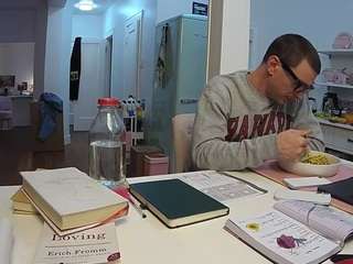 voyeurcam-celticiron-02