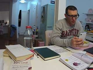 voyeurcam-celticiron-02