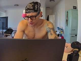 voyeurcam-celticiron-02