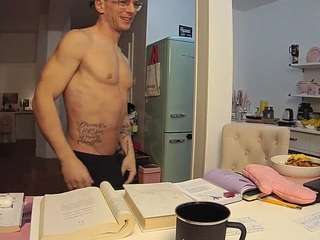 voyeurcam-celticiron-02