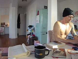 voyeurcam-celticiron-02