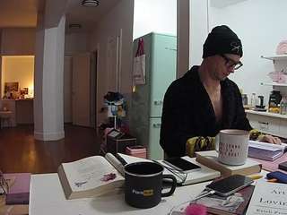 voyeurcam-celticiron-02