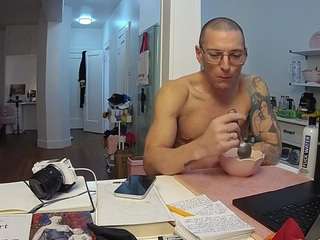 voyeurcam-celticiron-02