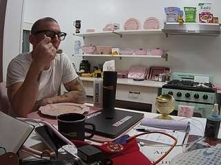 voyeurcam-celticiron-02