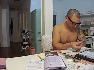 voyeurcam-celticiron-02