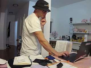 voyeurcam-celticiron-02