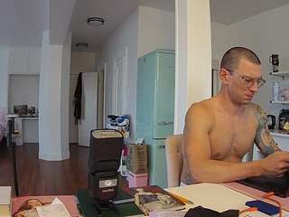 voyeurcam-celticiron-02