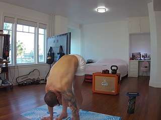 voyeurcam-celticiron-02