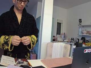 voyeurcam-celticiron-02