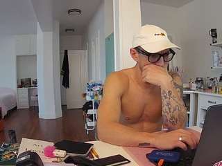 voyeurcam-celticiron-02