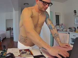 voyeurcam-celticiron-02