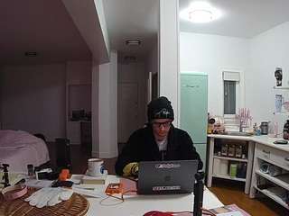 voyeurcam-celticiron-02