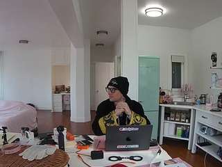 voyeurcam-celticiron-02