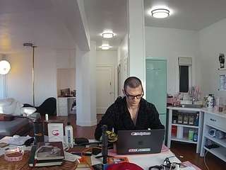 voyeurcam-celticiron-02