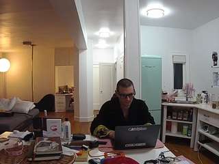 voyeurcam-celticiron-02