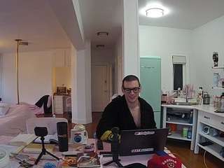 voyeurcam-celticiron-02