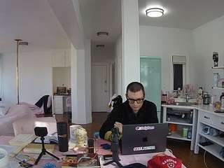 voyeurcam-celticiron-02